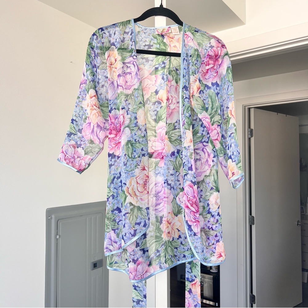 Vintage Victoria's Secret Floral Robe- Size XS/S - Picture 5 of 7